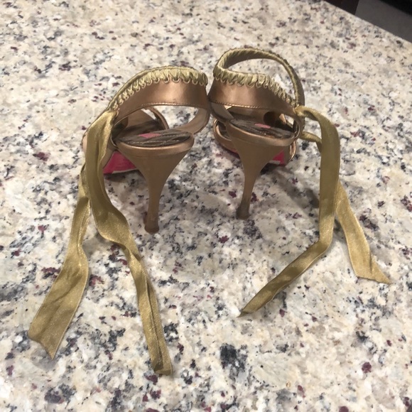 Betsy Johnson heels. Size 7. Gold with pink bottom. - Picture 4 of 6